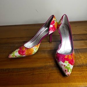 Anne Klein floral print heel
